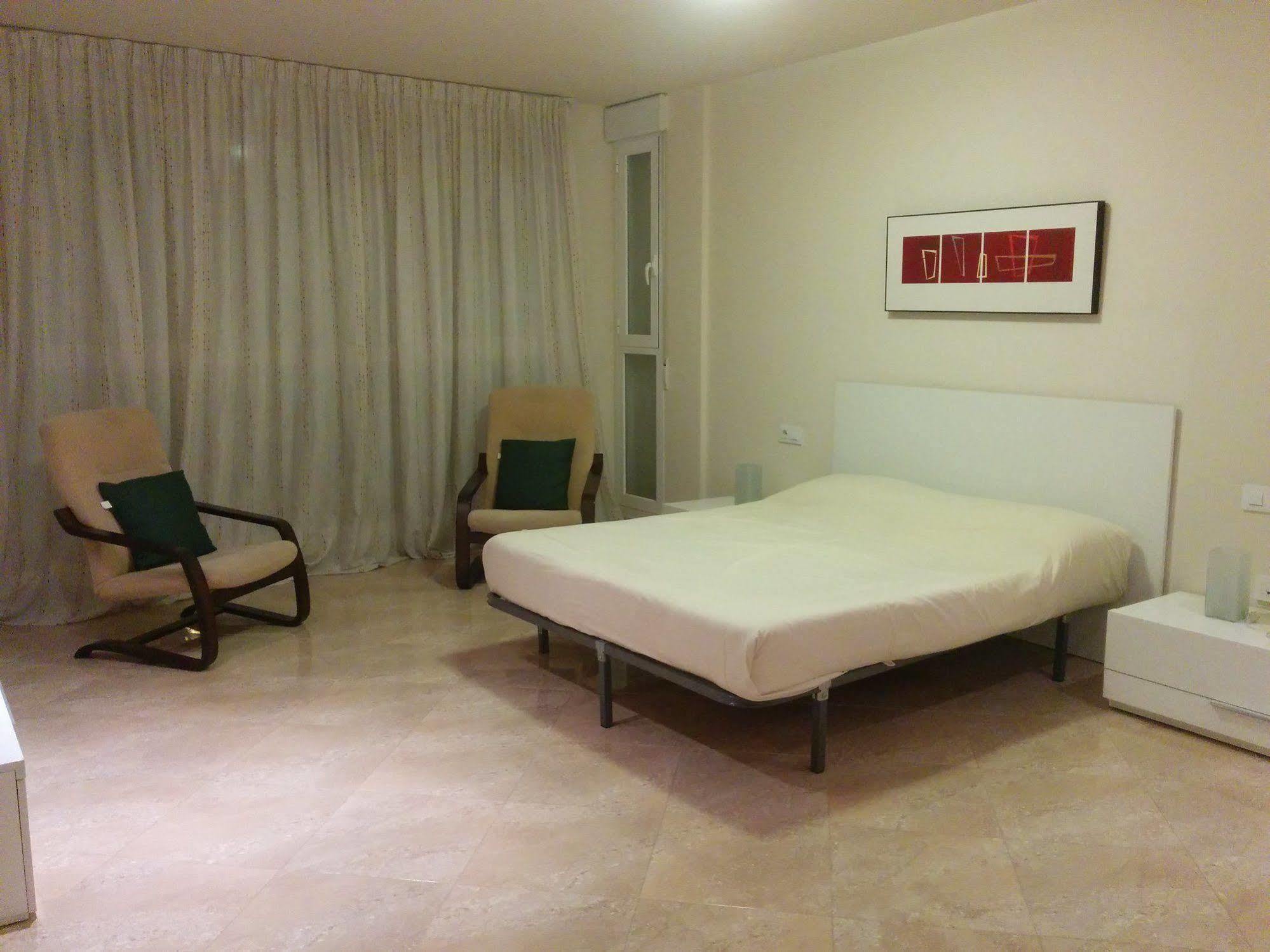Realrent Jardines De Viveros Apartamento Valencia